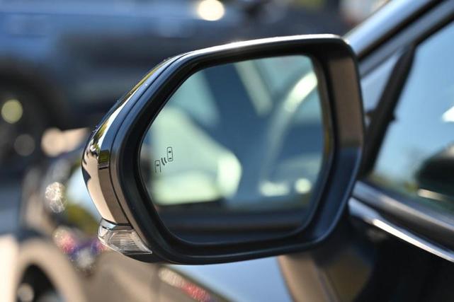 Photo of 2025 Midnight Black Metallic Toyota Camry