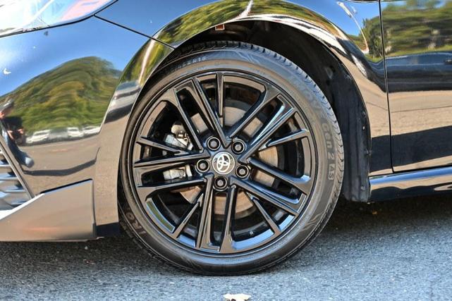 Photo of 2025 Midnight Black Metallic Toyota Camry