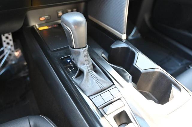 Photo of 2025 Midnight Black Metallic Toyota Camry