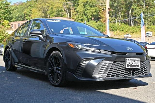 Photo of 2025 Midnight Black Metallic Toyota Camry