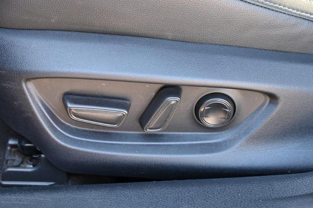 Photo of 2025 Midnight Black Metallic Toyota Camry