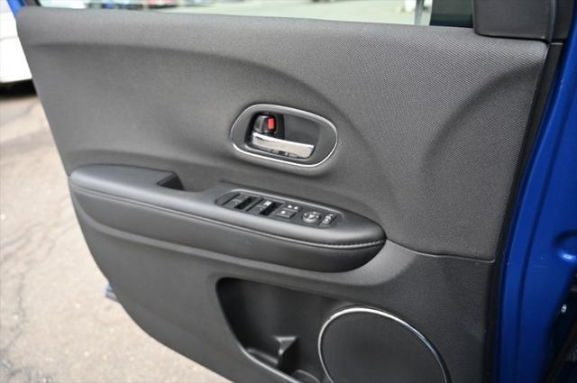 Photo of 2022 Aegean Blue Metallic Honda HR-V