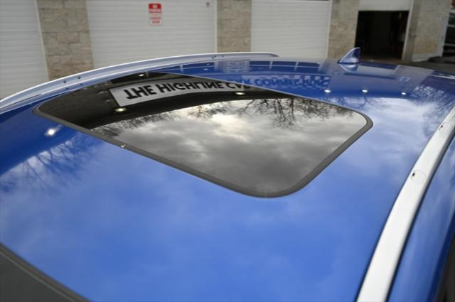 Photo of 2022 Aegean Blue Metallic Honda HR-V
