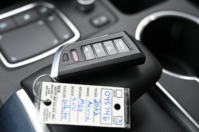 Photo of 2022 Platinum White Pearl Acura MDX