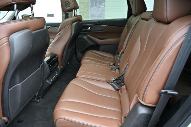 Photo of 2022 Platinum White Pearl Acura MDX