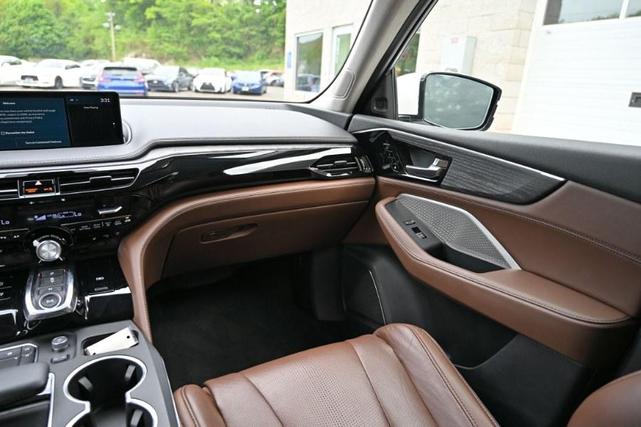Photo of 2022 Platinum White Pearl Acura MDX