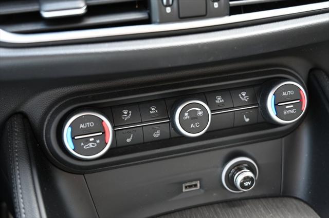 Photo of 2022 Alfa White Alfa Romeo Stelvio