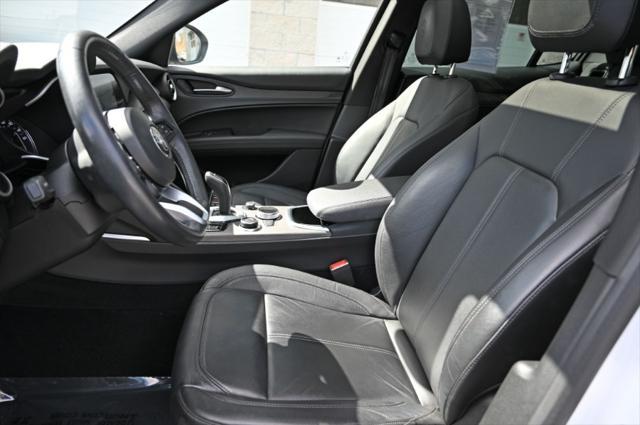 Photo of 2022 Alfa White Alfa Romeo Stelvio