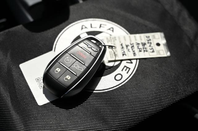 Photo of 2022 Alfa White Alfa Romeo Stelvio