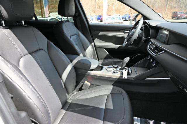 Photo of 2022 Alfa White Alfa Romeo Stelvio