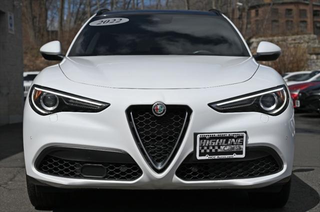Photo of 2022 Alfa White Alfa Romeo Stelvio
