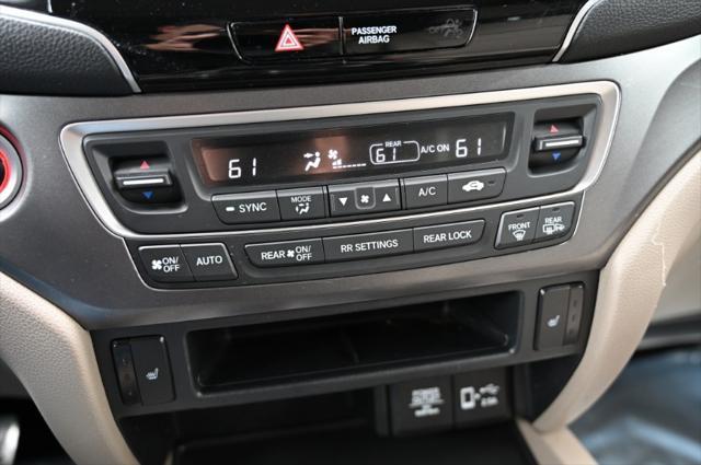 Photo of 2022 Platinum White Pearl Honda Pilot