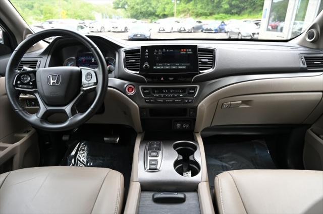 Photo of 2022 Platinum White Pearl Honda Pilot