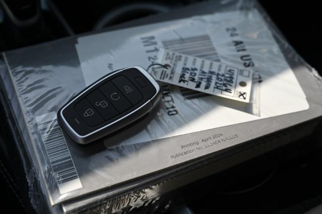 Photo of 2024 Super Black Nissan Altima