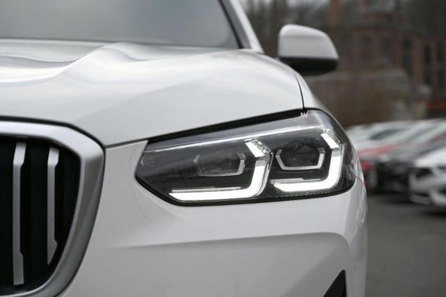 Photo of 2023 Alpine White BMW X3