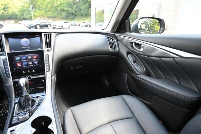 Photo of 2015 Black Obsidian INFINITI Q50