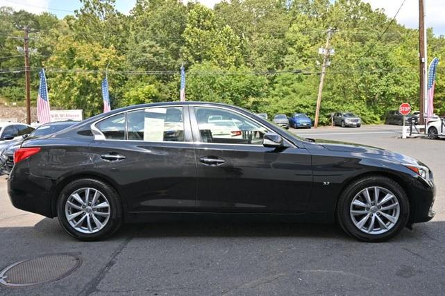 Photo of 2015 Black Obsidian INFINITI Q50