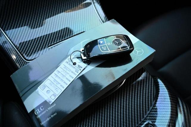 Photo of 2020 SIlver Mercedes-Benz GLC 300