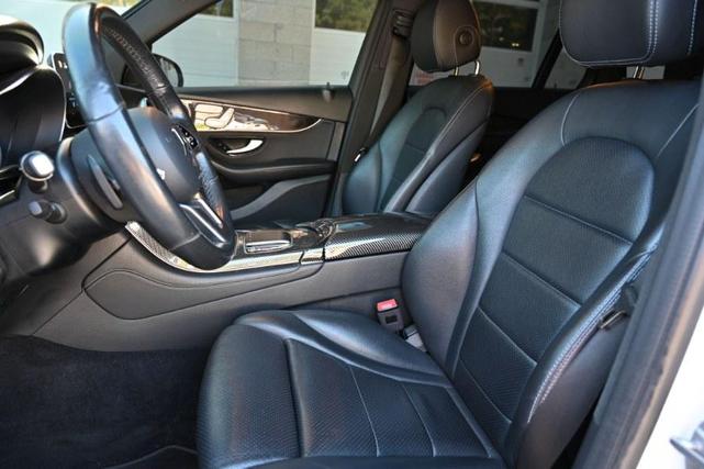 Photo of 2020 SIlver Mercedes-Benz GLC 300