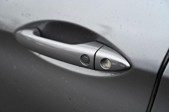 Photo of 2021 Modern Steel Metallic Honda Passport