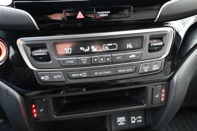 Photo of 2021 Modern Steel Metallic Honda Passport