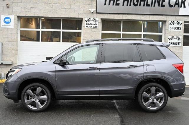 Photo of 2021 Modern Steel Metallic Honda Passport