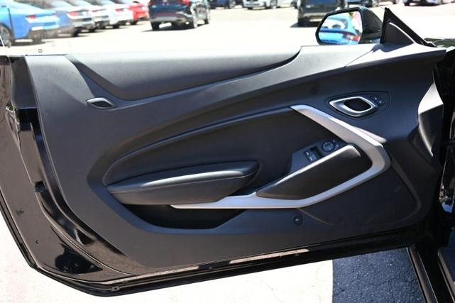 Photo of 2023 Black Chevrolet Camaro