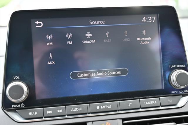 Photo of 2022 Super Black Nissan Altima