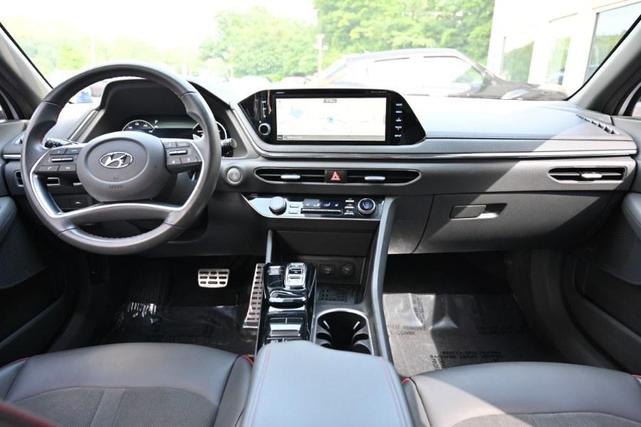 Photo of 2022 Quartz White Hyundai SONATA