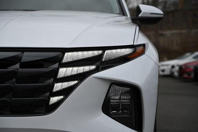 Photo of 2022 Quartz White Hyundai TUCSON