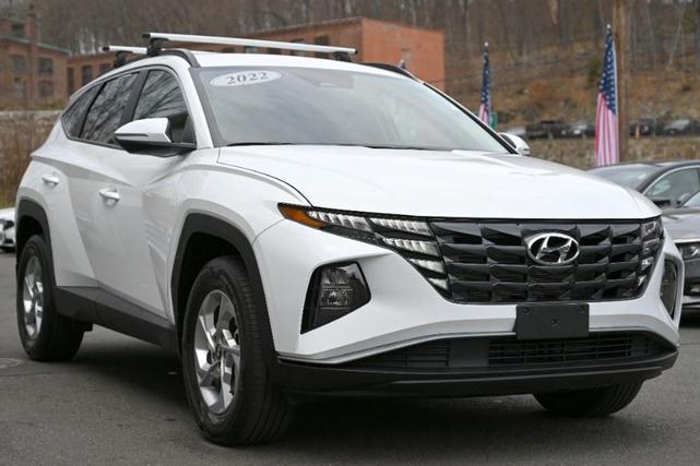 Photo of 2022 Quartz White Hyundai TUCSON