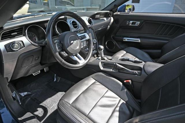Photo of 2022 ATLAS BLUE METALLIC Ford Mustang
