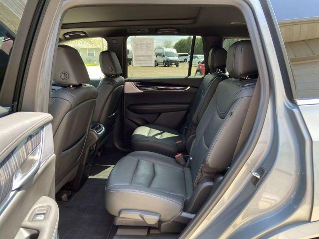 Photo of 2023 Silver Cadillac XT6
