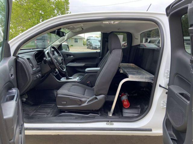 Photo of 2021 White Chevrolet Colorado