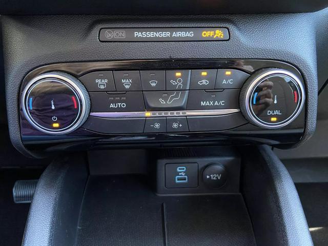 Photo of 2022 Black Ford Escape