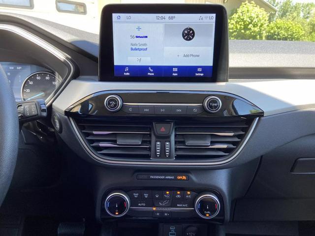 Photo of 2022 Black Ford Escape