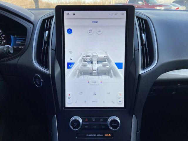 Photo of 2023 Gray Ford Edge