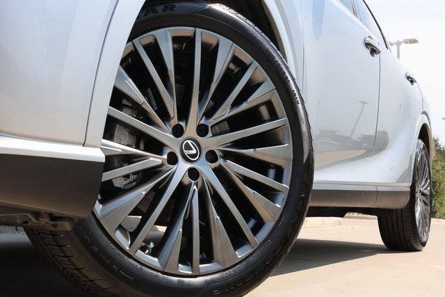 Photo of 2024 Iridium Lexus RX 350