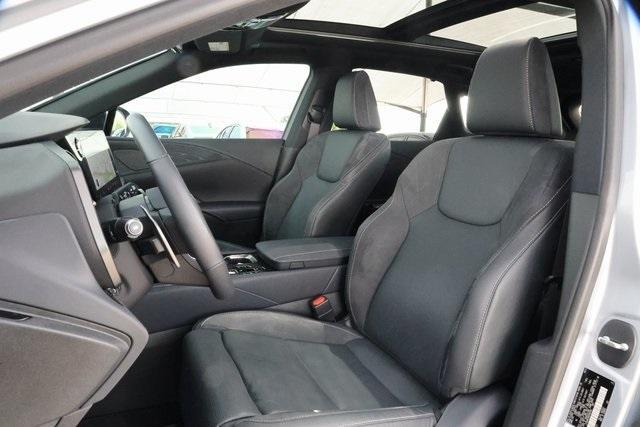 Photo of 2024 Iridium Lexus RX 350