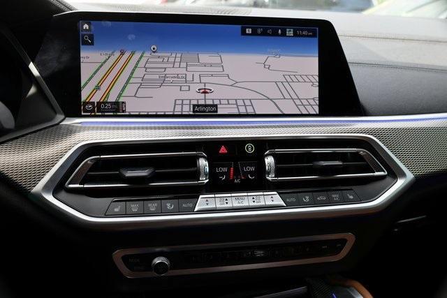 Photo of 2022 Mineral White Metallic BMW X6