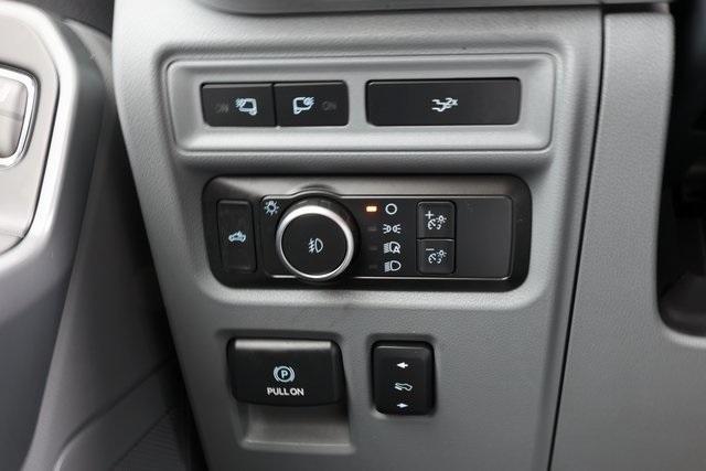 Photo of 2025 Emerald Cadillac XT6