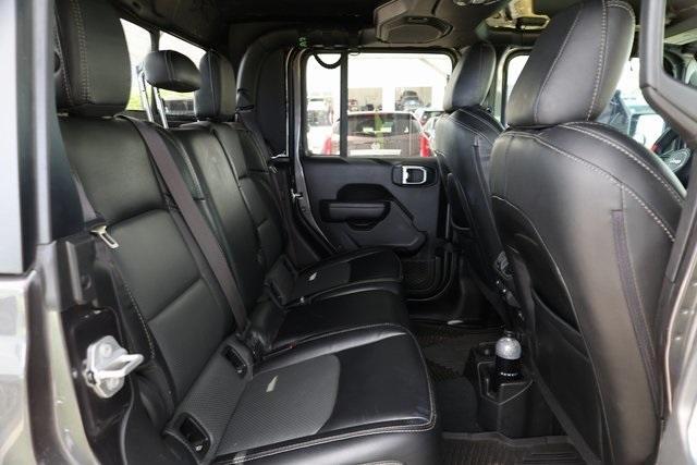 Photo of 2023 Granite Crystal Clearcoat Metallic Jeep Gladiator