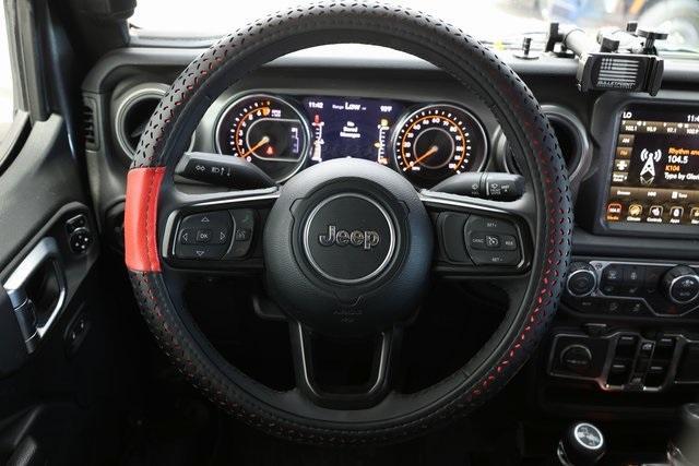Photo of 2023 Granite Crystal Clearcoat Metallic Jeep Gladiator