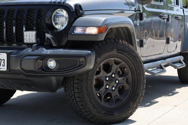 Photo of 2023 Granite Crystal Clearcoat Metallic Jeep Gladiator
