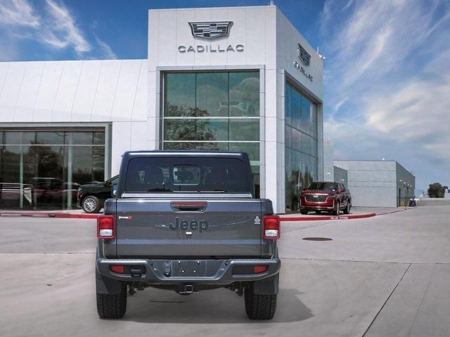 Photo of 2023 Granite Crystal Clearcoat Metallic Jeep Gladiator