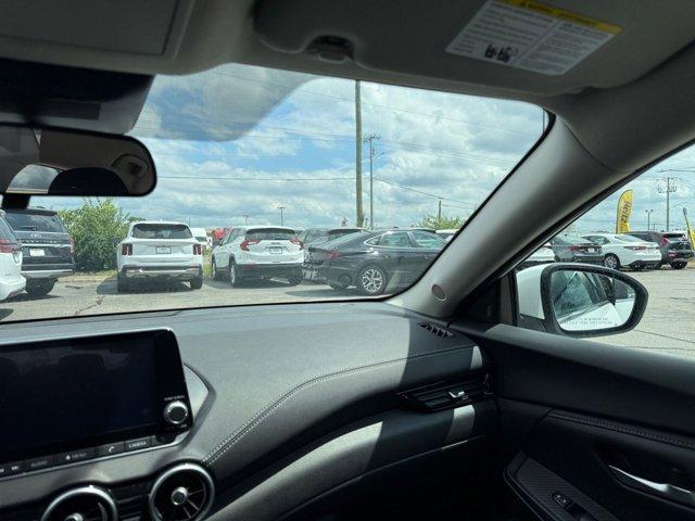 Photo of 2024 Aspen White Nissan Sentra