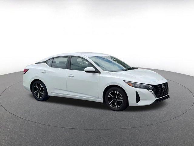 Photo of 2024 Aspen White Nissan Sentra