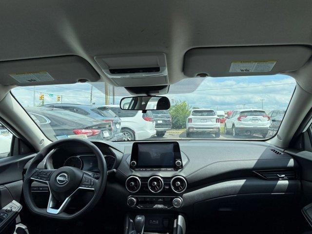 Photo of 2024 Aspen White Nissan Sentra