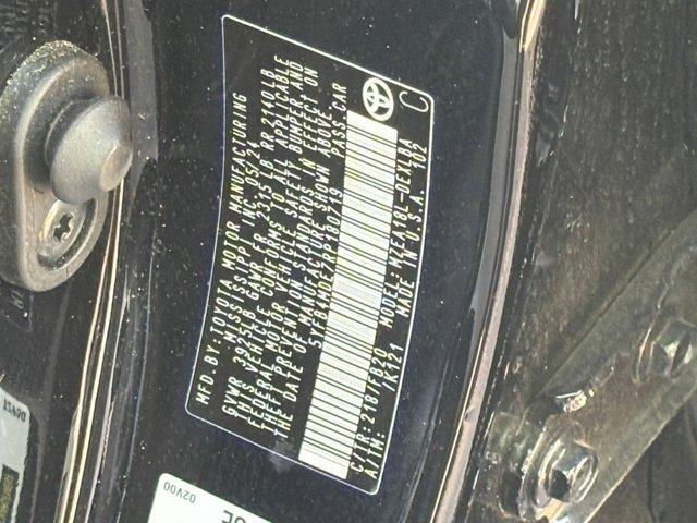 Photo of 2024 Black Toyota Corolla