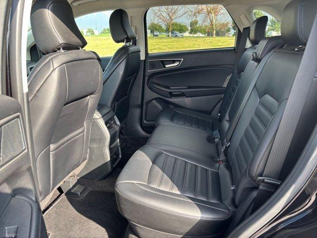 Photo of 2023 Agate Black Metallic Ford Edge